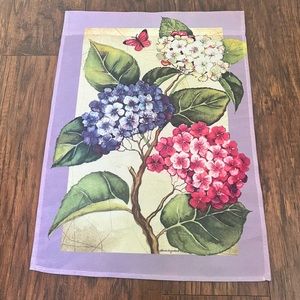 Evergreen enterprises hydrangeas floral garden flag decor